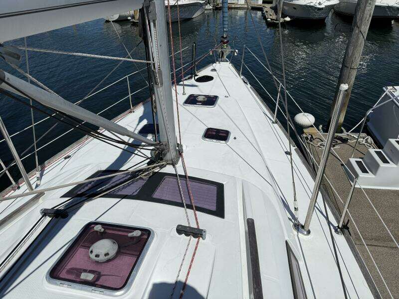 Magic Maddie 2 43ft Beneteau Yacht For Sale