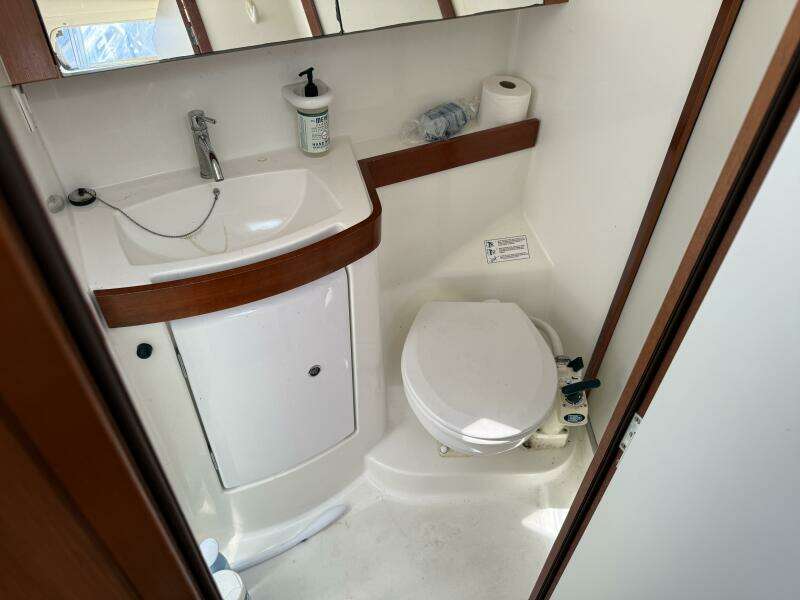 Magic Maddie 2 43ft Beneteau Yacht For Sale