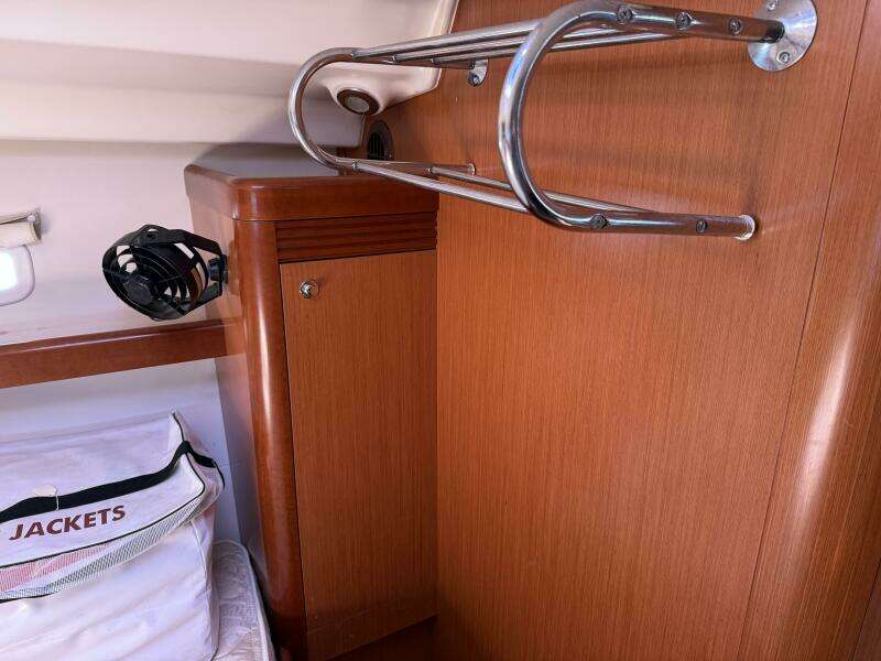 Magic Maddie 2 43ft Beneteau Yacht For Sale