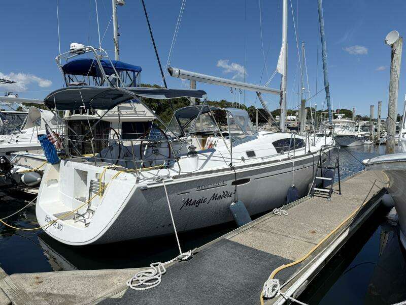 Magic Maddie 2 43ft Beneteau Yacht For Sale