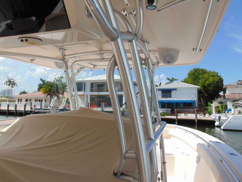 FORE REEL 33ft Grady White Yacht For Sale