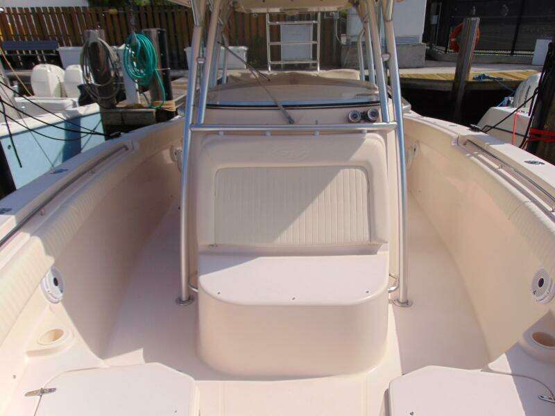 FORE REEL 33ft Grady White Yacht For Sale