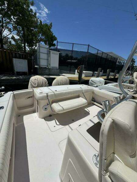 FORE REEL 33ft Grady White Yacht For Sale