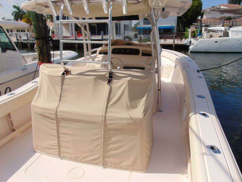 FORE REEL 33ft Grady White Yacht For Sale