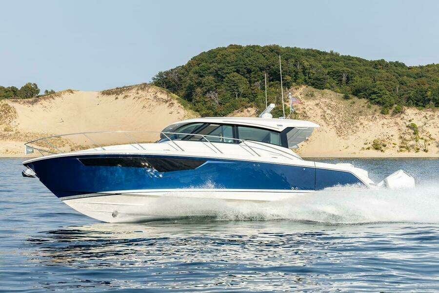 43ft Tiara Yachts Yacht For Sale