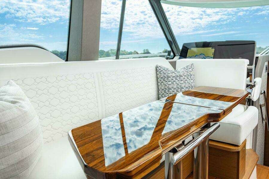43ft Tiara Yachts Yacht For Sale
