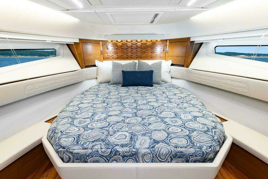 43ft Tiara Yachts Yacht For Sale
