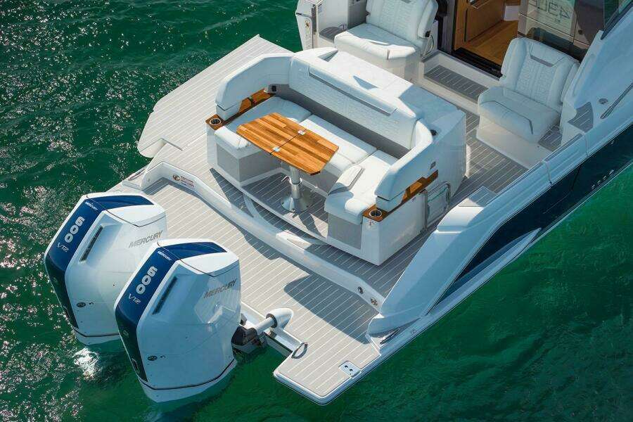 43ft Tiara Yachts Yacht For Sale