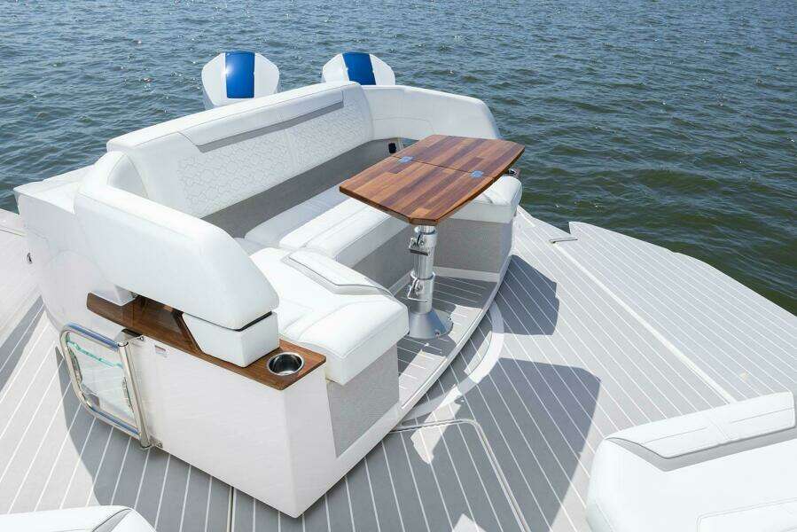 43ft Tiara Yachts Yacht For Sale