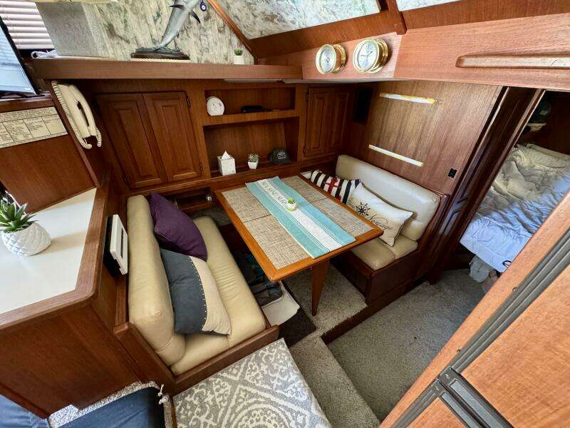 Lady E 35ft Viking Yacht For Sale