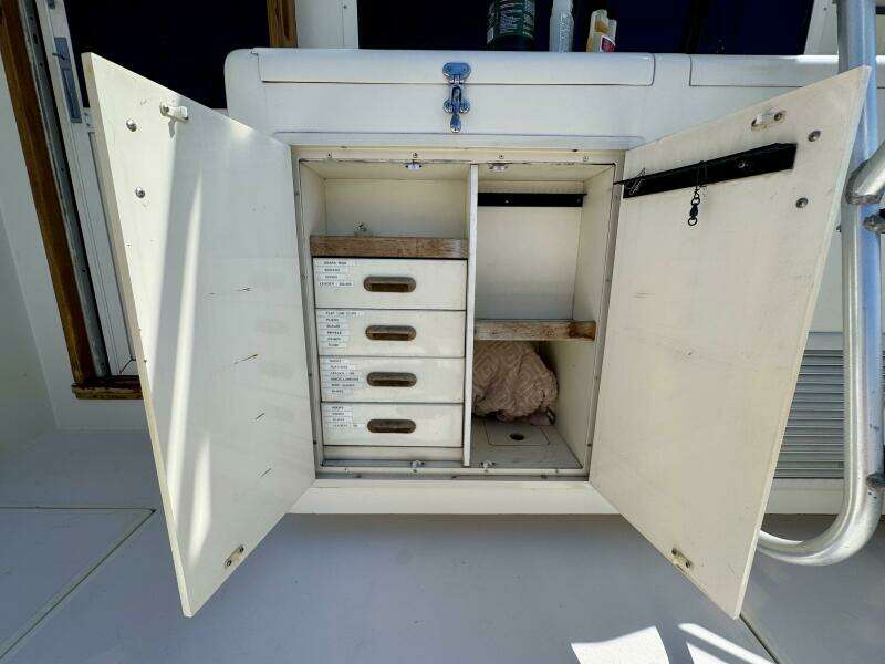 Lady E 35ft Viking Yacht For Sale