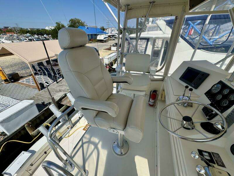 Lady E 35ft Viking Yacht For Sale