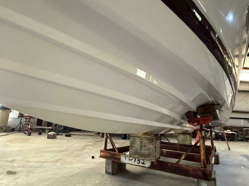 28ft Rinker Yacht For Sale