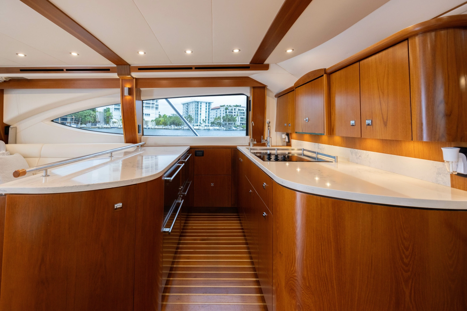 2015 Tiara Yachts 48 Convertible