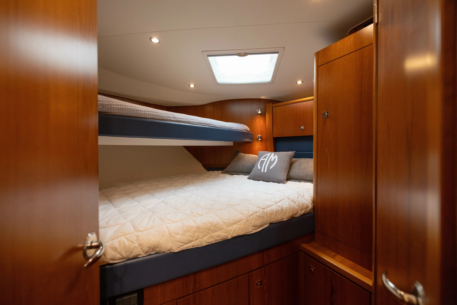 2015 Tiara Yachts 48 Convertible