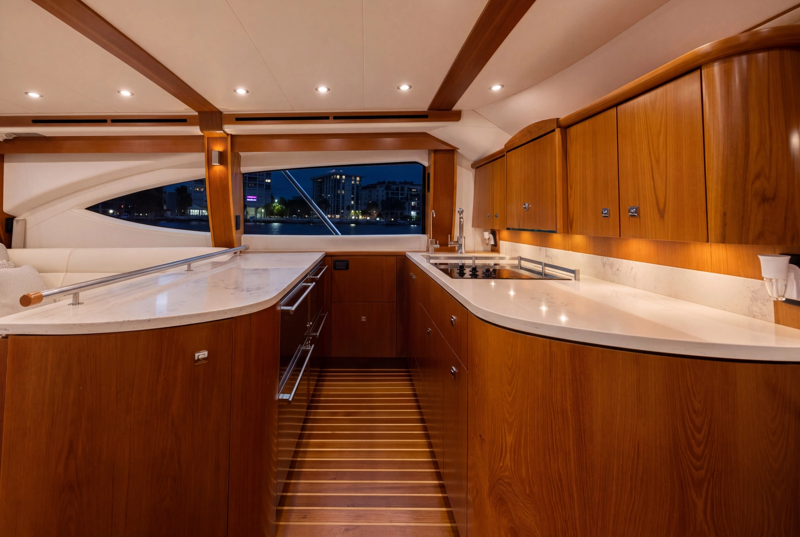 2015 Tiara Yachts 48 Convertible