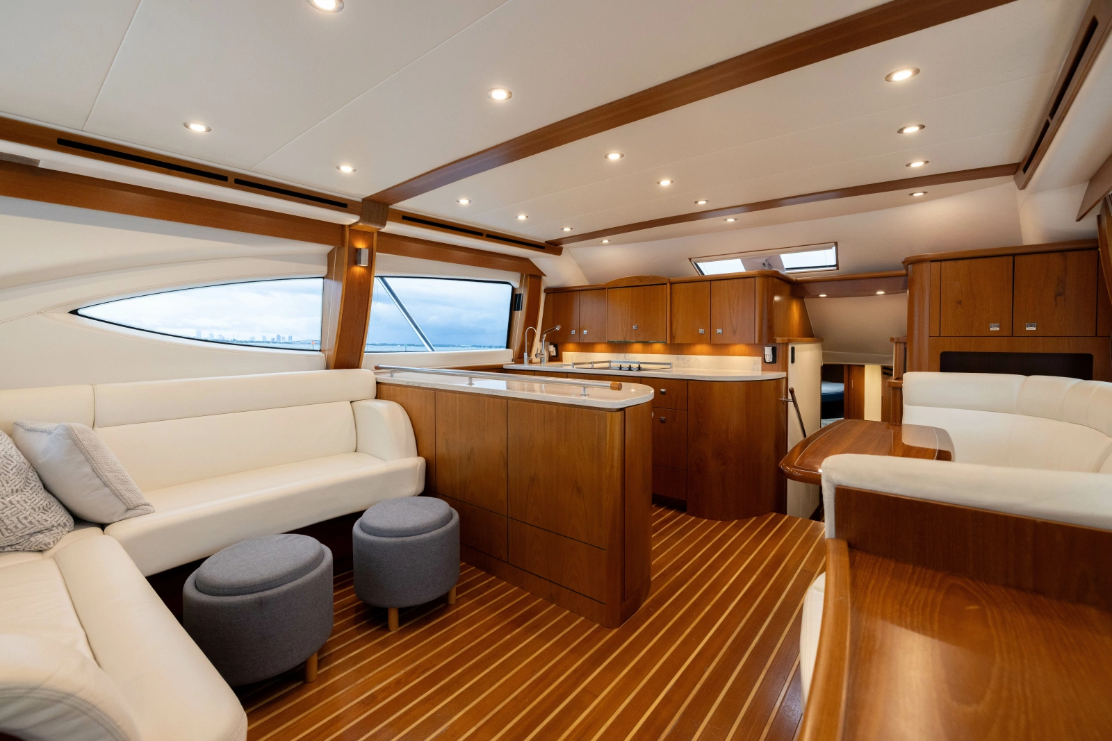 2015 Tiara Yachts 48 Convertible