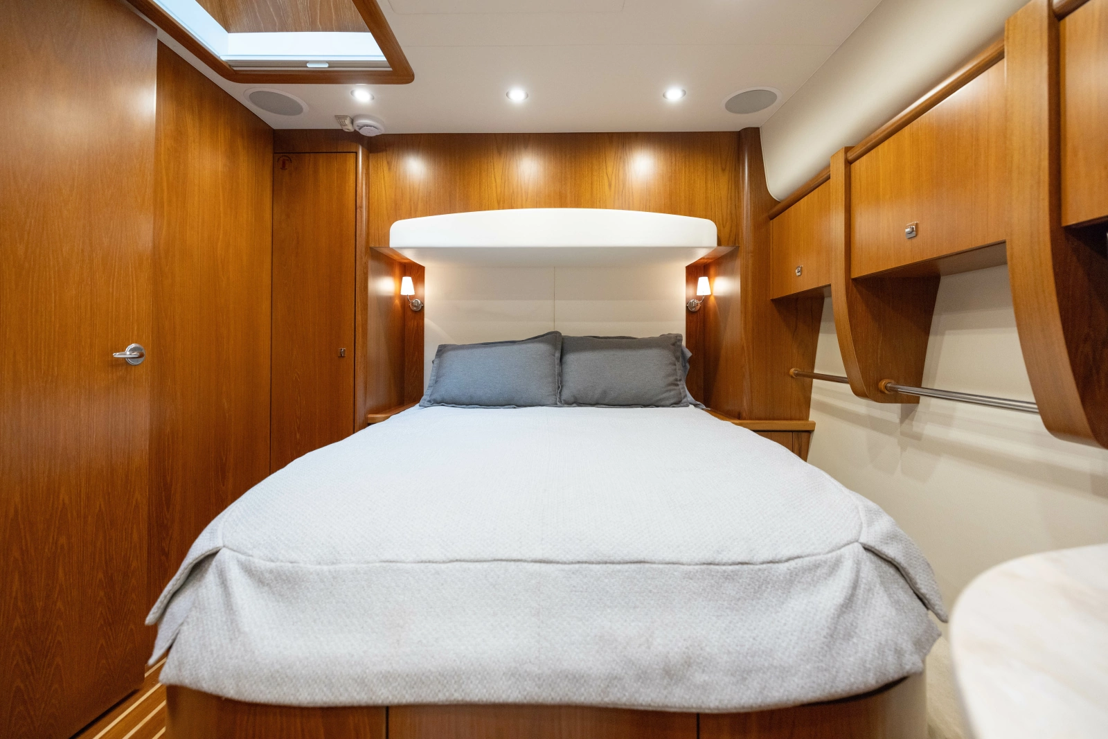 2015 Tiara Yachts 48 Convertible