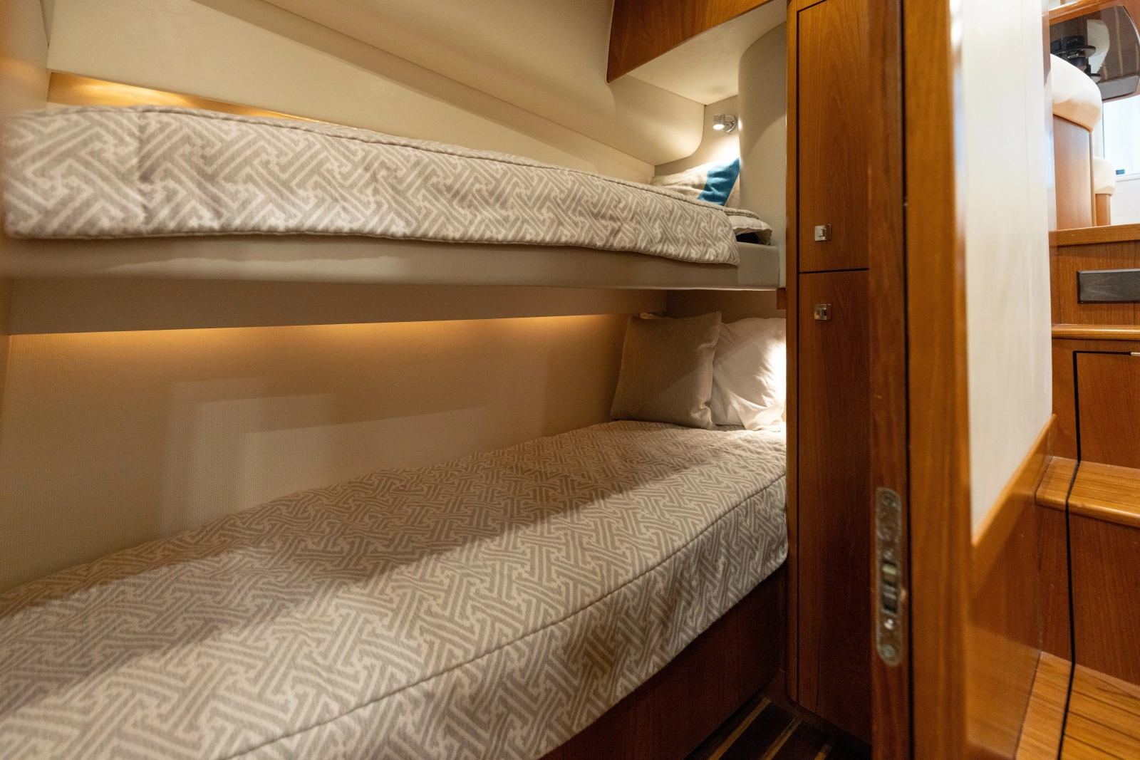 2015 Tiara Yachts 48 Convertible