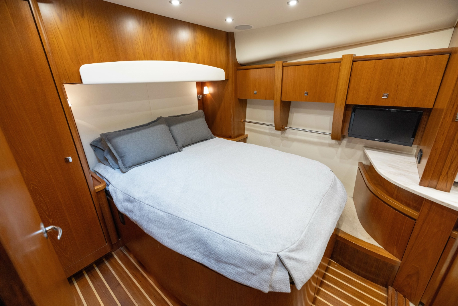 2015 Tiara Yachts 48 Convertible