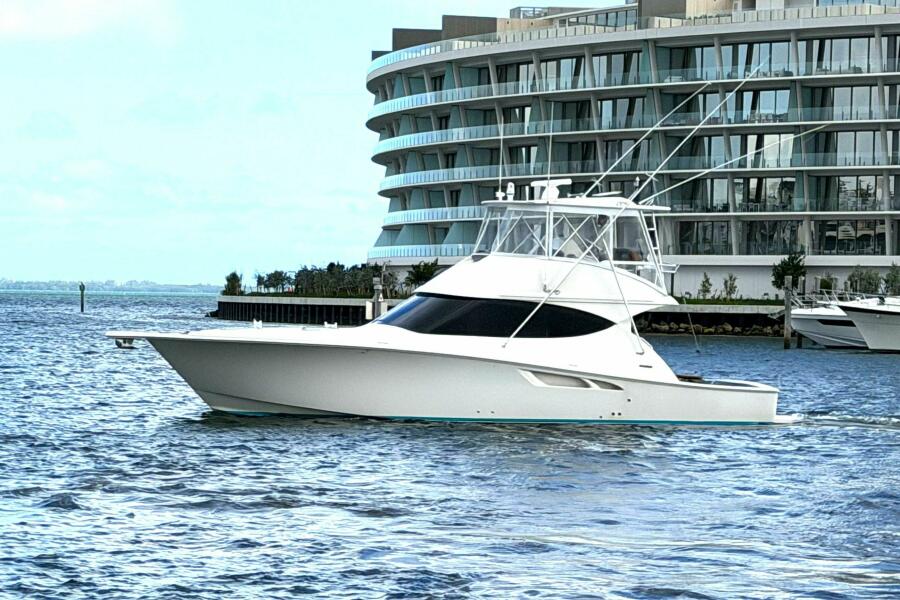 48' 2015 Tiara Yachts 48 Convertible