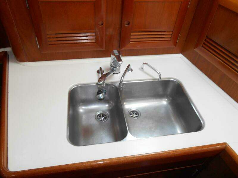 Eventus 50ft Beneteau Yacht For Sale
