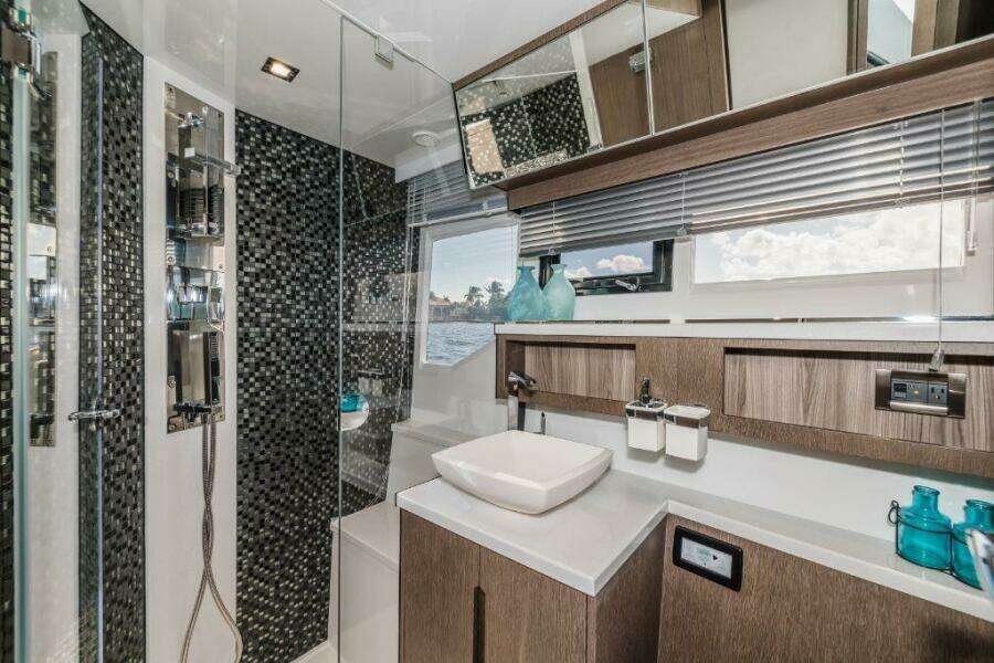 50ft Galeon Yacht For Sale