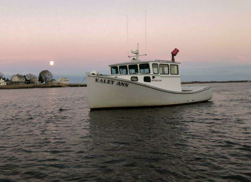 KALEY ANN 32ft Stanley Yacht For Sale
