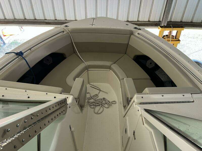 28ft Boston Whaler Yacht For Sale