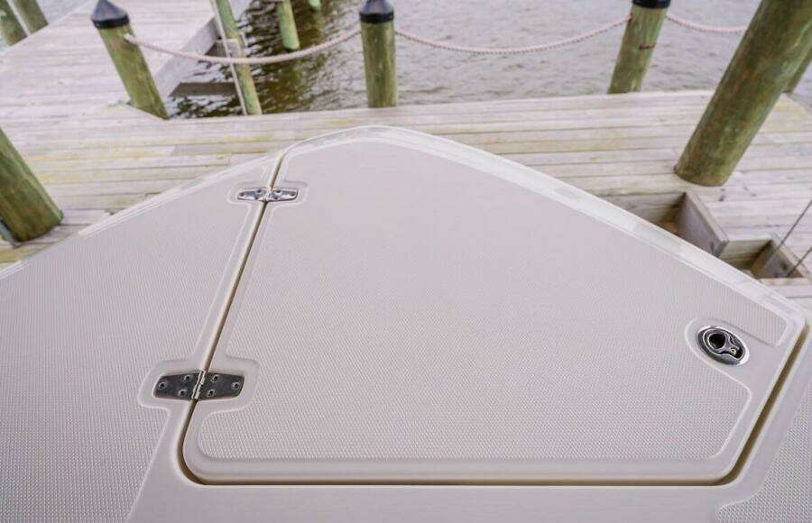 28ft Boston Whaler Yacht For Sale