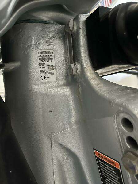 28ft Boston Whaler Yacht For Sale