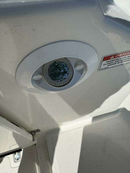 28ft Boston Whaler Yacht For Sale