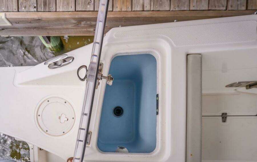 28ft Boston Whaler Yacht For Sale