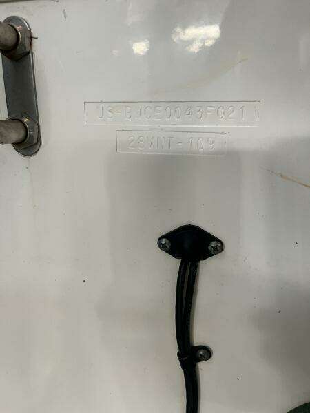 28ft Boston Whaler Yacht For Sale