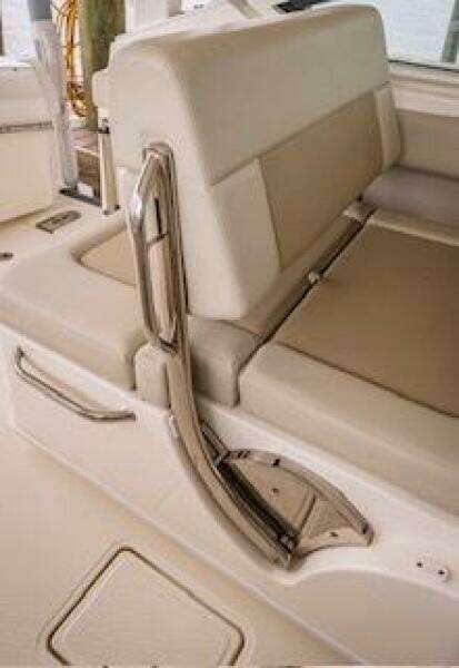 28ft Boston Whaler Yacht For Sale