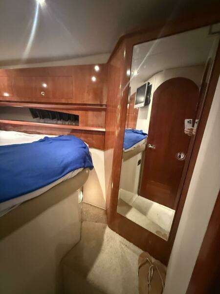 FRESH OFF THE BOAT 37ft Four Winns Yacht For Sale