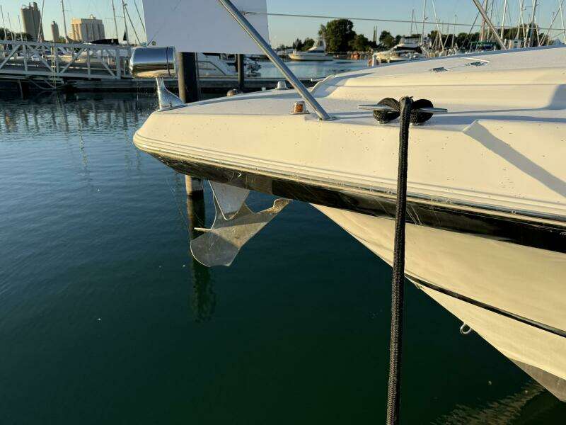 FRESH OFF THE BOAT 37ft Four Winns Yacht For Sale