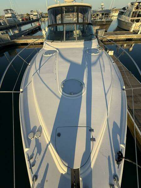 FRESH OFF THE BOAT 37ft Four Winns Yacht For Sale