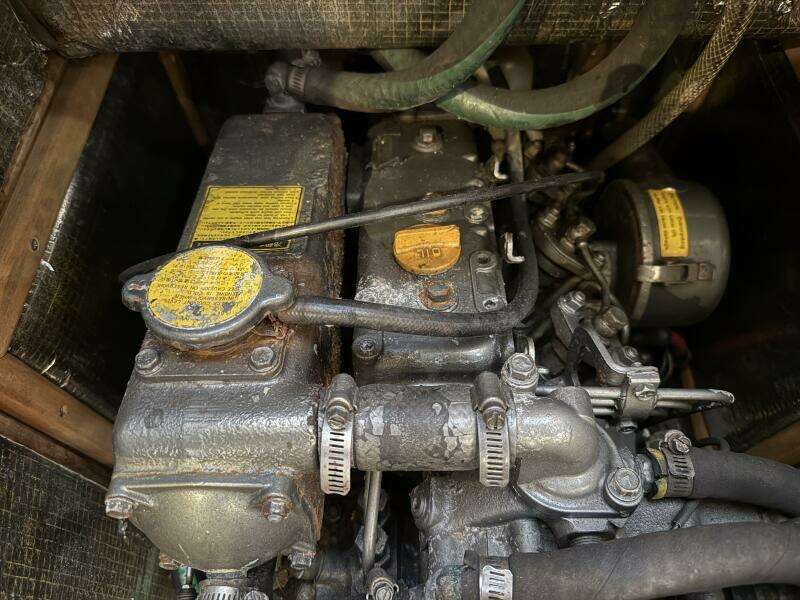 Treinta y Tres 33ft Hunter Yacht For Sale Treinta y Tres 33ft Hunter Yacht For Sale