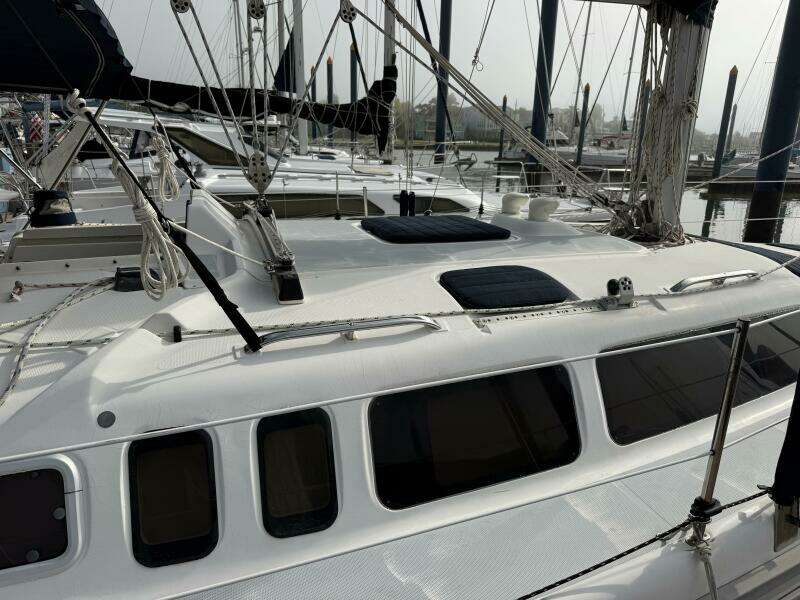 Treinta y Tres 33ft Hunter Yacht For Sale