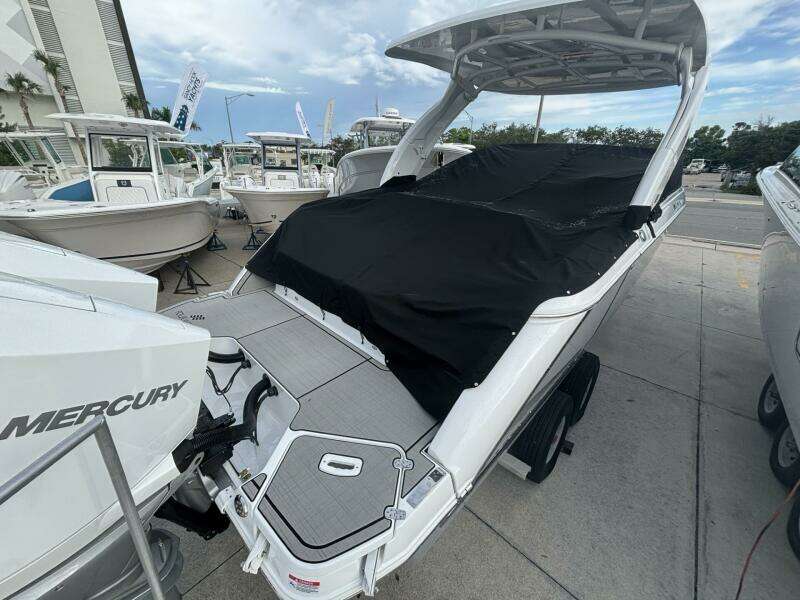 29ft Four Winns Yacht For Sale