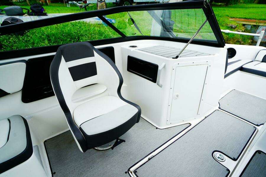 19ft Yamaha Boats Yacht For Sale