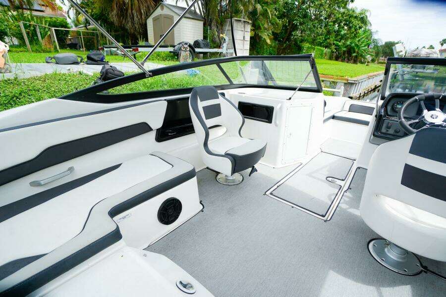 19ft Yamaha Boats Yacht For Sale