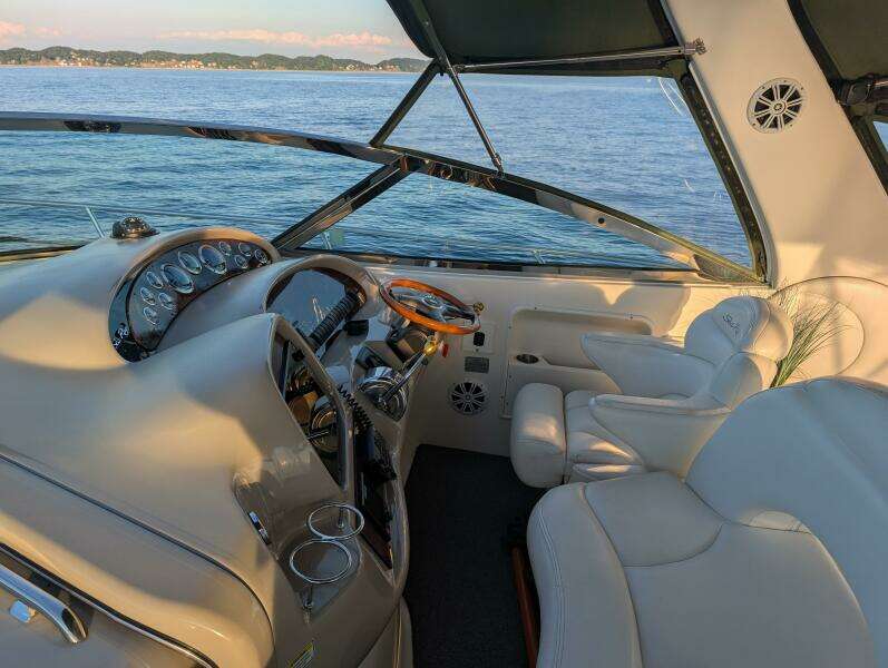 38ft Sea Ray Yacht For Sale
