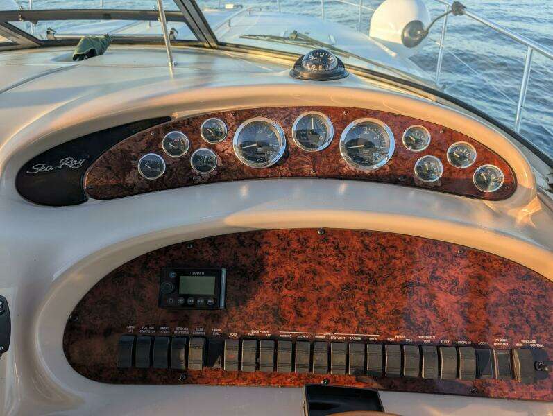 38ft Sea Ray Yacht For Sale