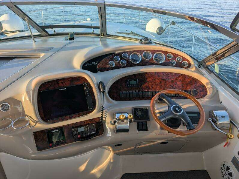 38ft Sea Ray Yacht For Sale