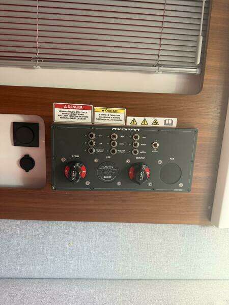 Allegro Tides 28ft Axopar Yacht For Sale
