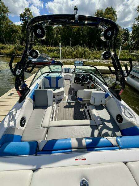 21ft Correct Craft Yacht For Sale