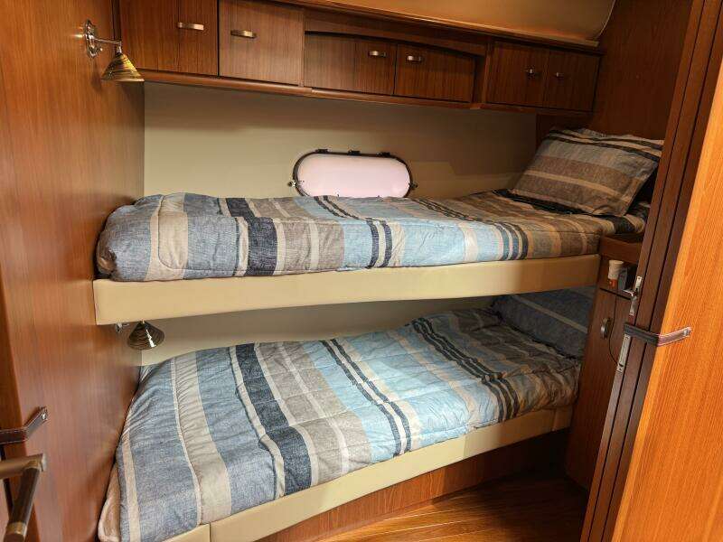 58ft Tiara Yachts Yacht For Sale
