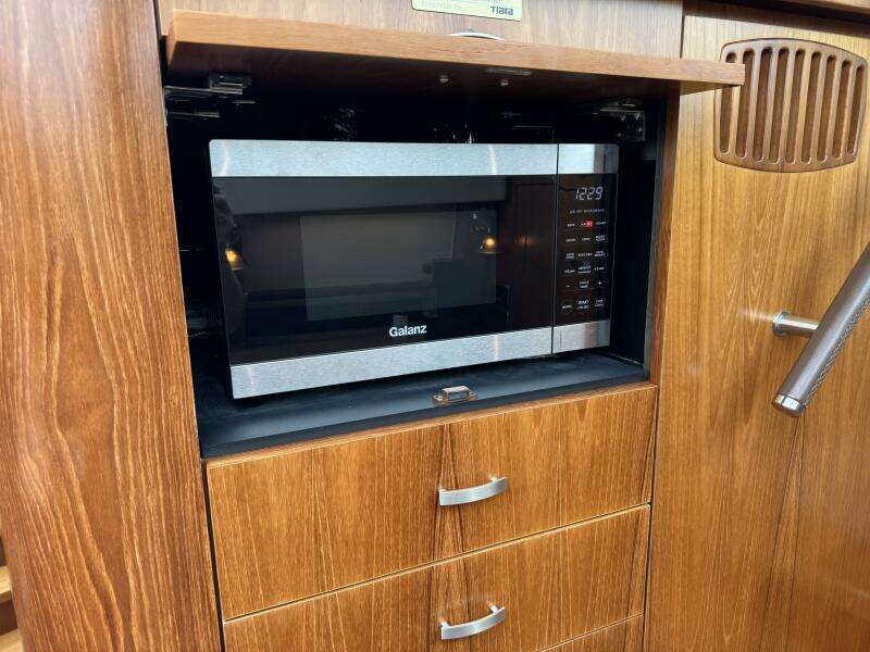 58ft Tiara Yachts Yacht For Sale